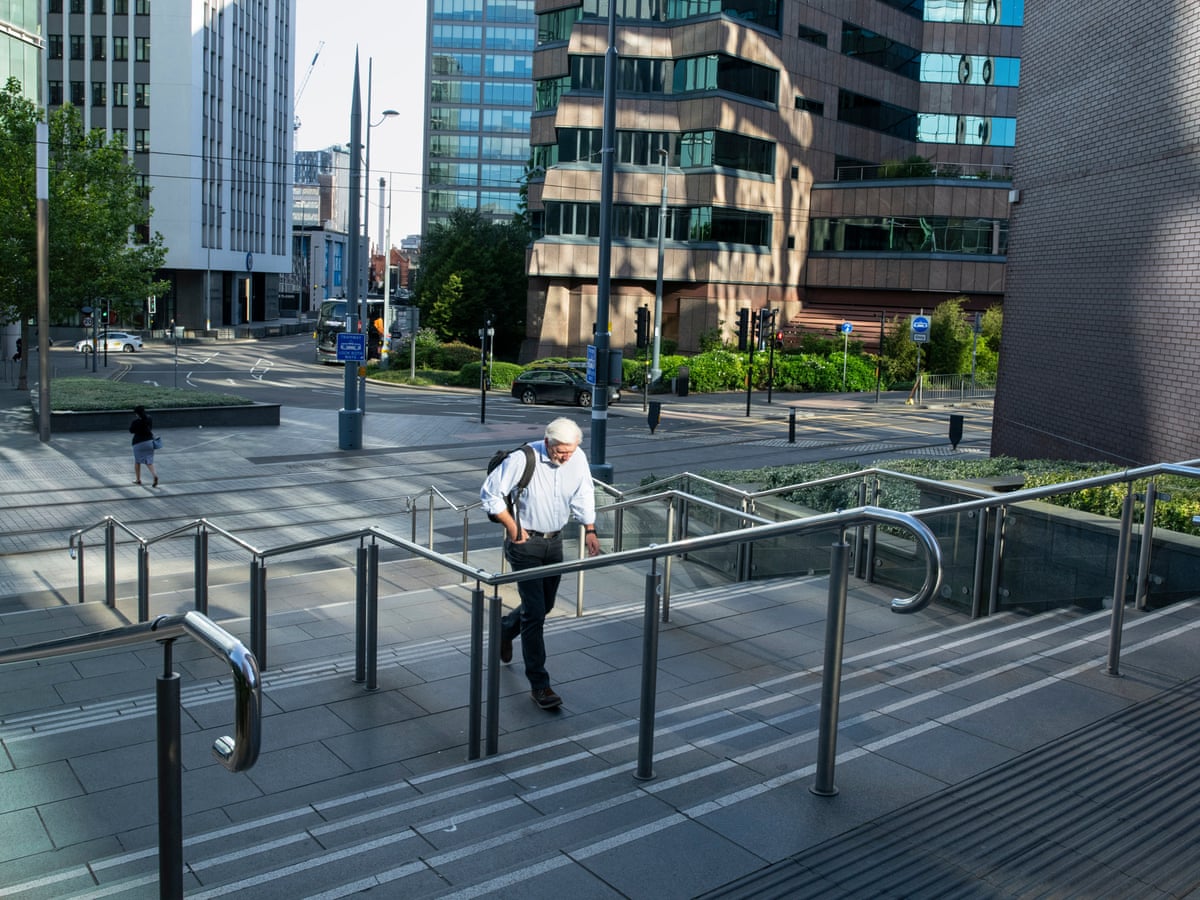 Few Workers Heed Boris Johnson S Plea To Get Back To Offices Business The Guardian