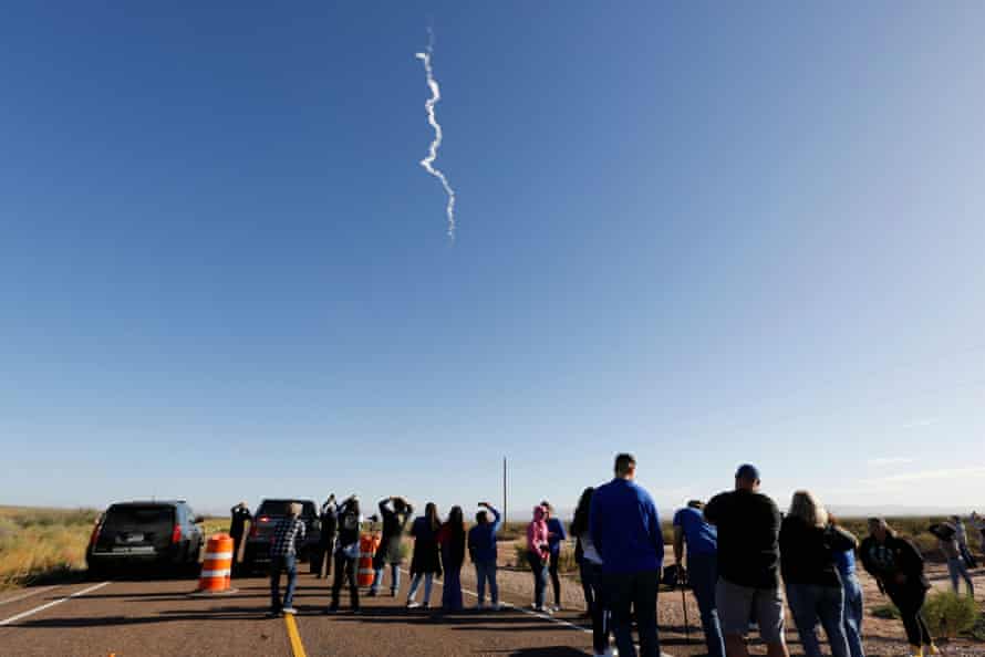 Blue Origin’s New Shepard rocket blasts off