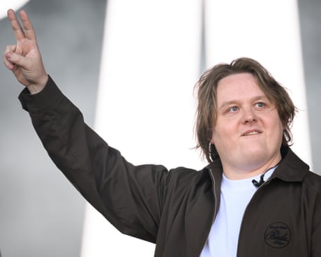 Lewis Capaldi at Glastonbury review – a triumphant, hugely emotional return to the Pyramid stage