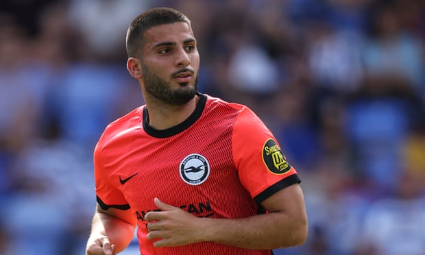 Deniz Undav in pre-season action for Brighton.