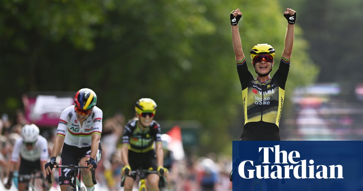 Vos claims Tour de France Femmes yellow jersey in dramatic opening stage
