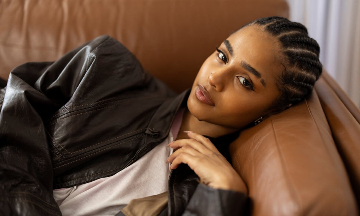 It's sunny, with music bumping, and everyone in ripped clothing ... Image Sin Jun Yeong image beautiful image beautiful image beautiful image beautiful image beautiful image beautiful image beautiful image beautiful image beautiful - It's sunny, with music bumping, and everyone in ripped clothing ...