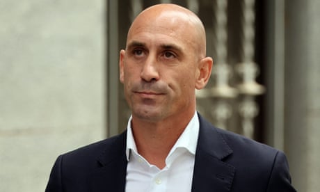 Spanish court imposes restraining order on Rubiales after kiss allegations