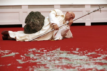 ‘My Catholicism comes out when I don’t want it to!’ … The Ninth Hour (1999).