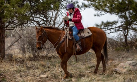 Ruby Wax on horseback in Trailblazers: A Rocky Mountain Road Trip.