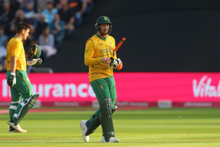 Heinrich Klaasen is out for 19 years.