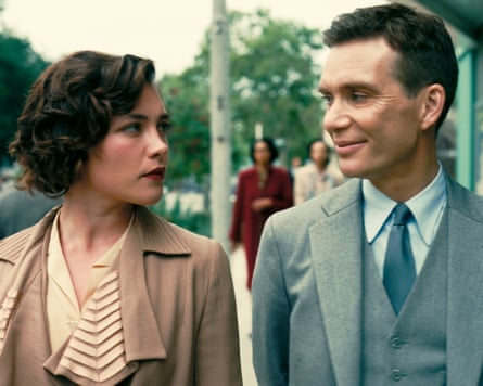 Florence Pugh and Cillian Murphy in Oppenheimer.