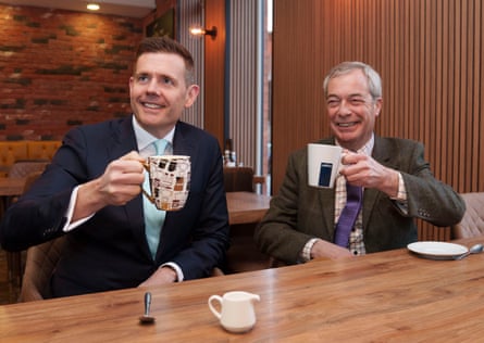 Goodwin with Nigel Farage holding mugs
