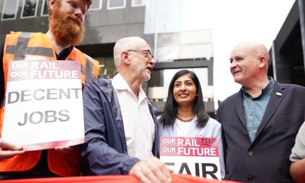 Mick Lynch (right) with MPs Jeremy Corbyn (second left) and Zarah Sultana on the picket line outside London Euston train station.
