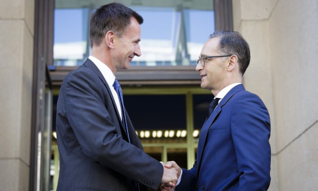 Jeremy Hunt, left, meets the German foreign minister, Heiko Maas, during his visit to Berlin on Monday.