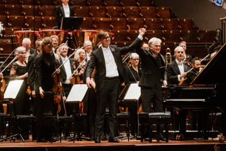 pianist Víkingur Ólafsson’s Edinburgh festival debut with the Bergen Philharmonic, conductor Edward Gardner.