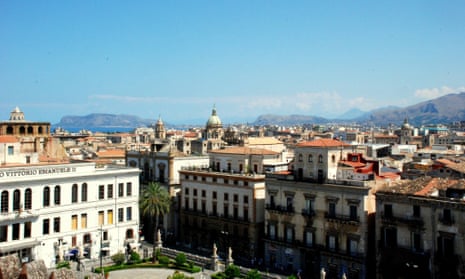 Panoramic view on Palermo from the Cathedral’s roof. 