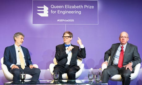 伊丽莎白女王工程奖获奖者(从左至右)Yoshua Bengio、Yann LeCun 和 Bill Dally。