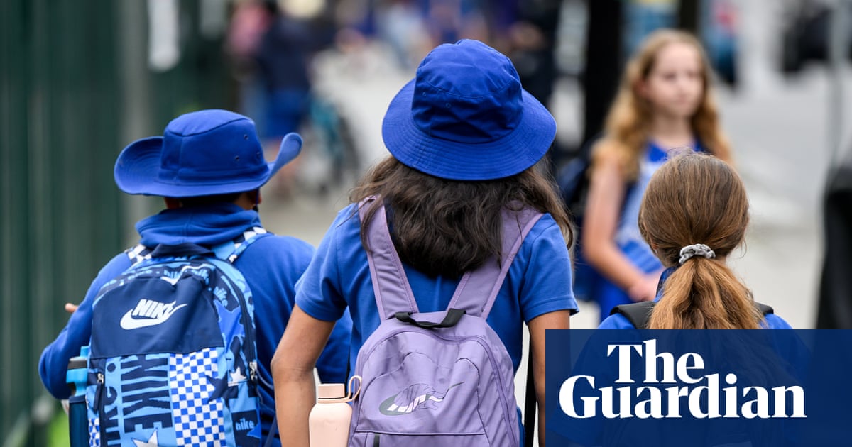 ‘Massive underfunding’ blamed as students enrolled in Australian public schools falls to new low