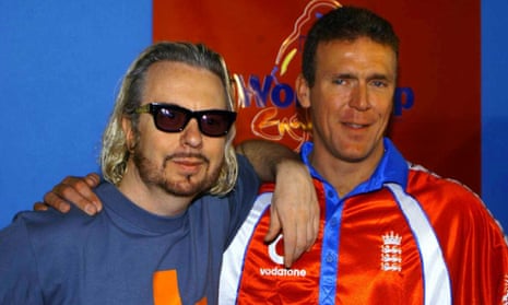 The, er, Stewart brothers promote the official song of the 1999 men’s Cricket World Cup. 