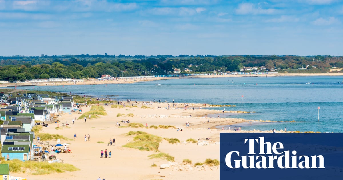 ‘Tuscany may be beautiful, but do they sell sticks of rock?’: readers’ favourite UK holidays | United Kingdom holidays ‘Tuscany may be beautiful, but do they sell sticks of rock?’: readers’ favourite UK holidays | United Kingdom holidays