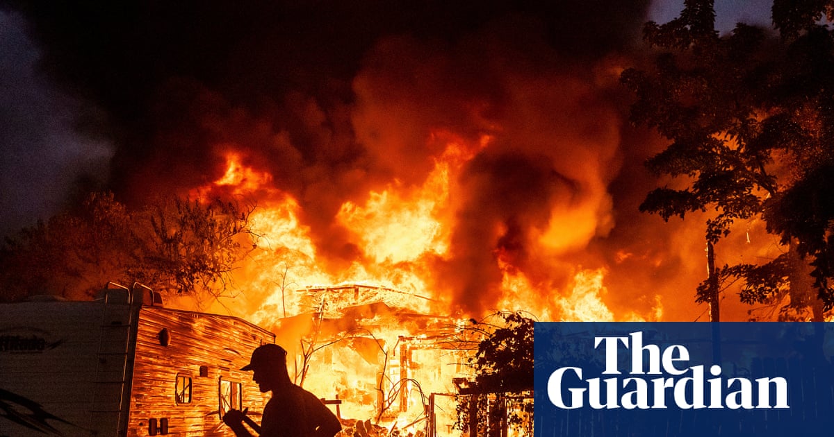 Fast-moving wildfire burns homes in historic California Gold Rush town