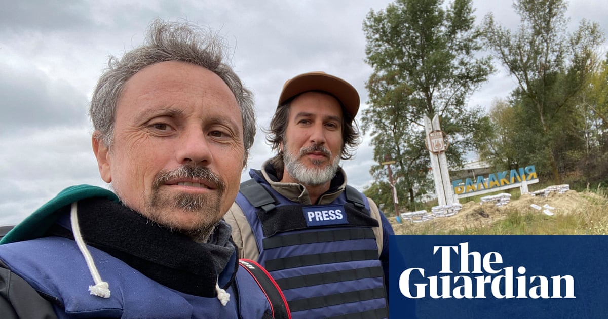 Guardian correspondent and photographer win war reporting prize