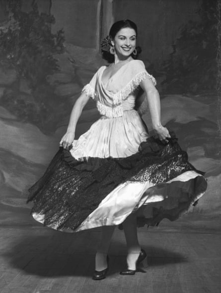 Violetta Elvin as the Miller’s Wife in Le Tricorne in the 1950s.