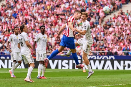 Alex Sørloth heads in Atlético’s equaliser.