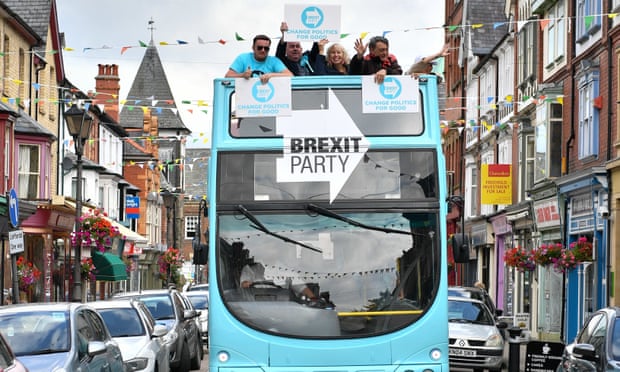 Brexit party campaigners