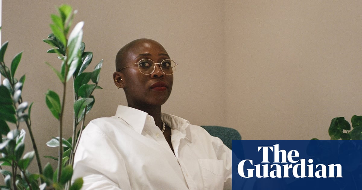 One Leg on Earth by ’Pemi Aguda review – a powerfully eerie portrait of Lagos
