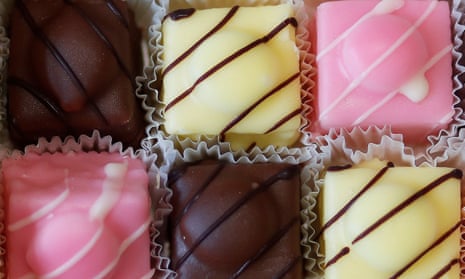 A box of Mr Kipling Fench Fancies.