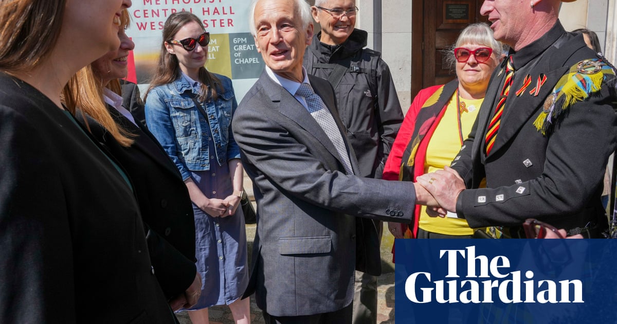 Infected blood victims not listened to' by ministers, says UK inquiry chair