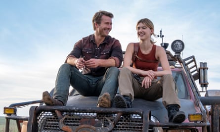 Glen Powell and Daisy Edgar-Jones in Twisters