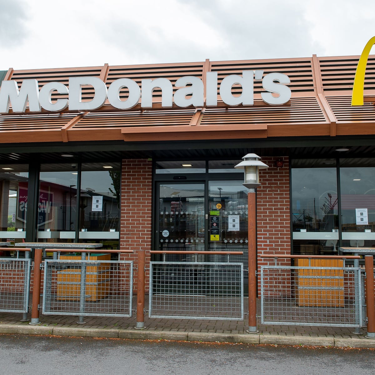 Mcdonald S To Reopen Some Uk Restaurants For Delivery Orders