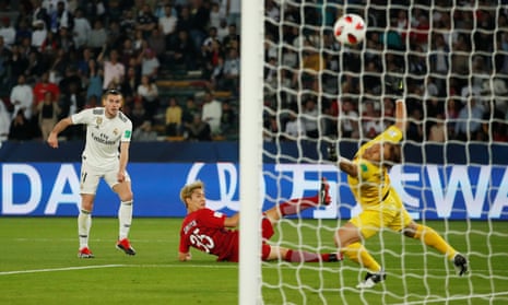 Doentes por Futebol - A bola está rolando na segunda semifinal do Mundial  de Clubes. Até o momento, com gol de Gareth Bale, o Real Madrid vai  vencendo o Kashima Antlers. 🇪🇸⚽🇯🇵