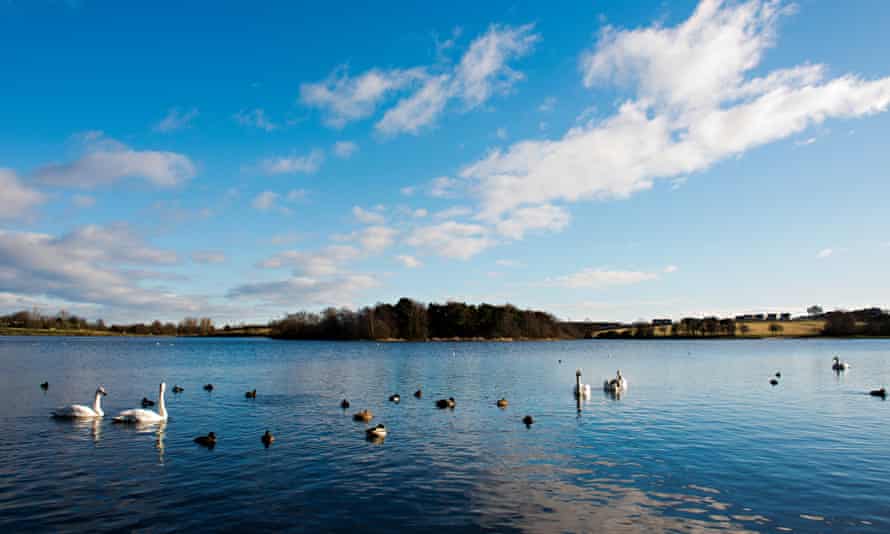 Hogganfield Loch in Glasgow