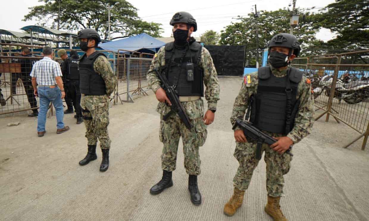 Ecuadorian soldiers Ecuador,Guayaquil,Guillermo Lasso, Mario Pazmiño,prison massacre, HarbouchaNews,#PenitenciariaDelLitoral50K#CrisisCarcelaria20KCorte Constitucional23K#LassoRenunciaCorrea26K#elmanualdelcorreísta