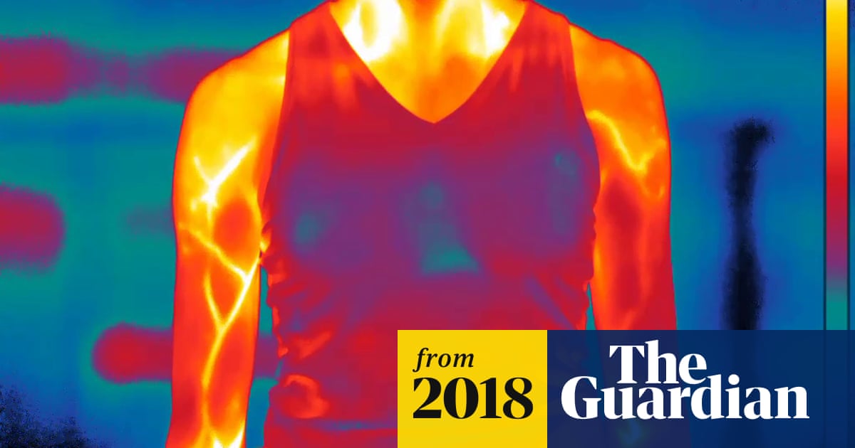Detailed thermal imaging reveals heat map of a badminton player – video