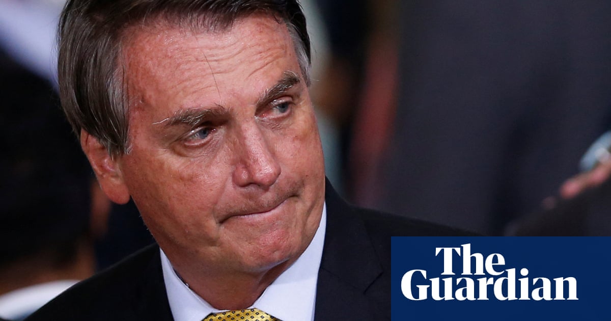 Top rightwing Brazil newspaper demands removal of Bolsonaro