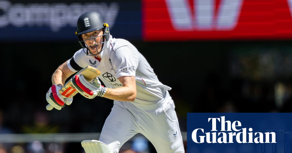Zak Crawley’s handsome drives steady England ship and show power of perseverance | Simon Burnton