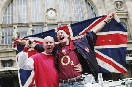 Arsenal fans arrive at the Gare du Nord