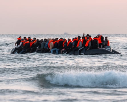 Dinghy approaching UK coast