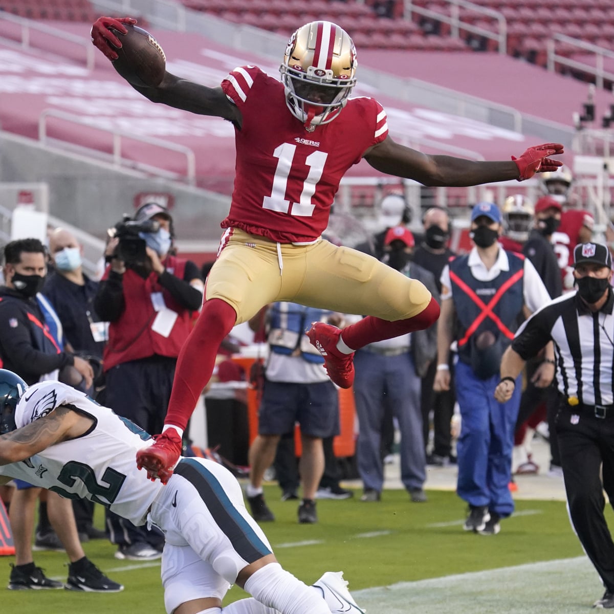 Twitter Removes Campaign Video Of Trump Scoring Touchdown Against Covid 19 Sport The Guardian