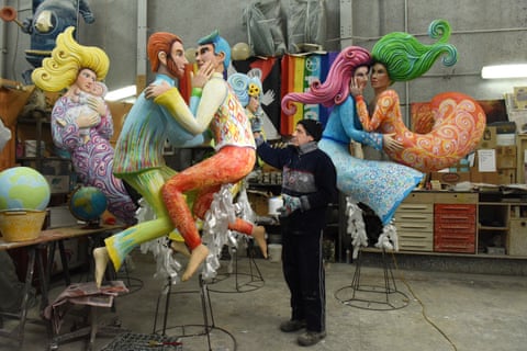 Fantastic floats at the Carnival of Viareggio – photo essay, Festivals