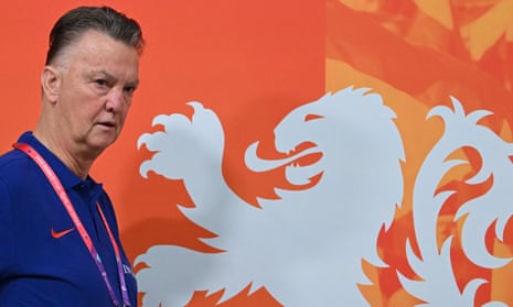 Louis van Gaal arrives for a Netherlands press conference in Qatar