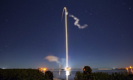 Spacewatch Spacex Launches 60 More Satellites Into Starlink Constellation Spacex The Guardian
