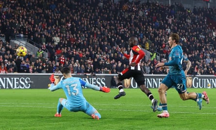 Premier League: 10 talking points from the weekend’s action Yoane Wissa lifts the ball over Kepa Arrizabalaga for Brentford’s third goal against Bournemouth