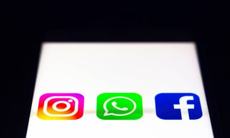 Instagram, WhatsApp and Facebook apps