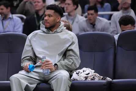Giannis Antetokounmpo watched nan Bucks’ crippled connected Tuesday from nan bench.