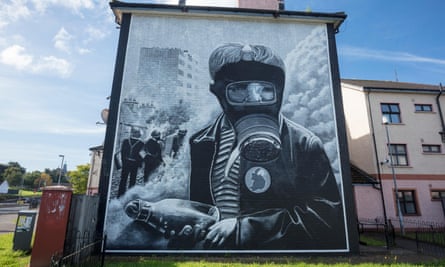 A republican mural of a petrol bomber in Bogside, Derry.