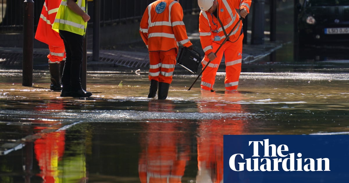 Ministers to block Thames Water paying bosses bonuses out of emergency loan