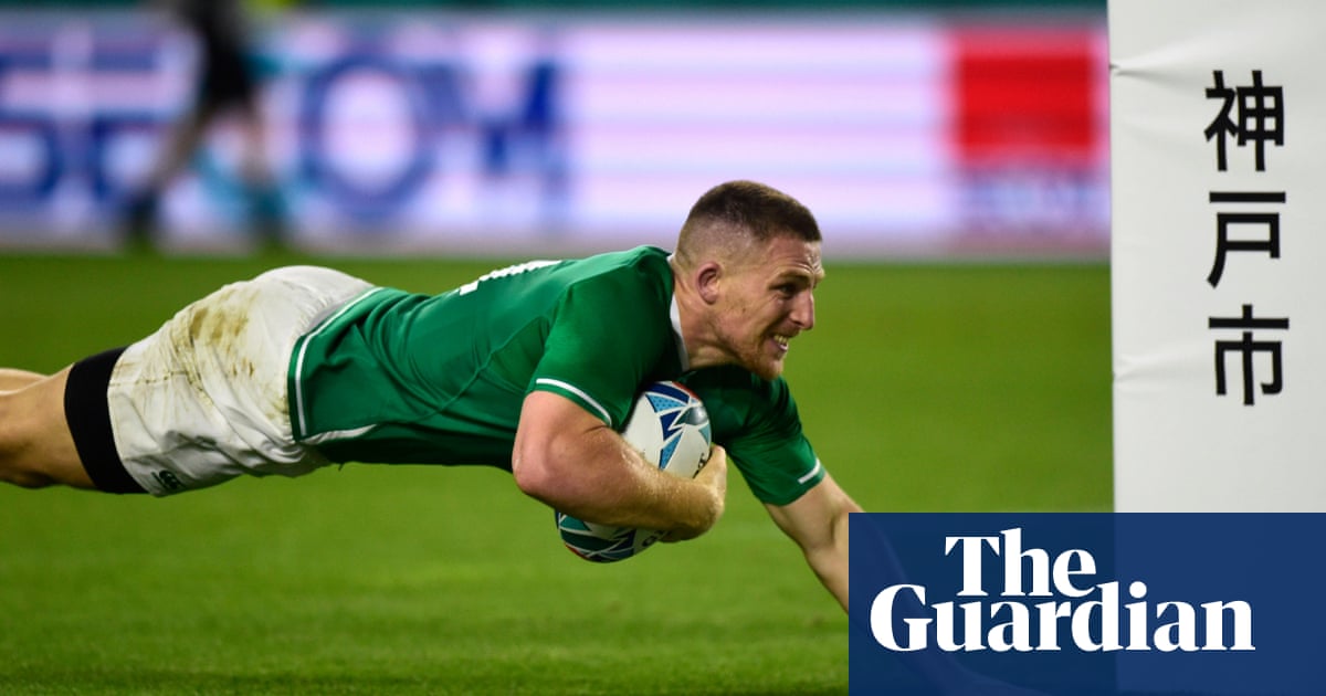 Rugby World Cup: Ireland 35-0 victors over Russia and Fiji dominate Georgia – video highlights