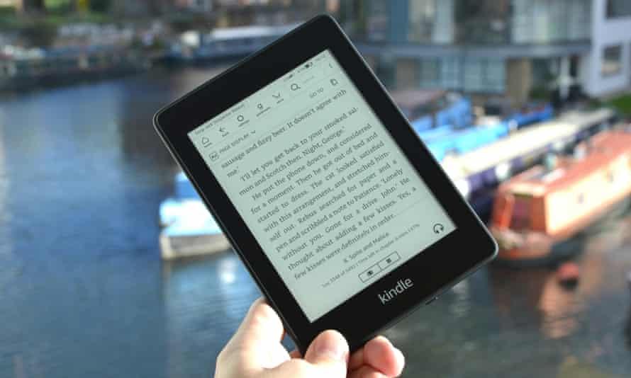 Amazon Kindle Paperwhite 18 Review The New Standard Kindle The Guardian