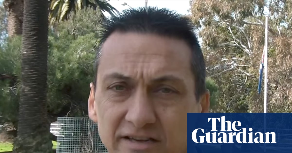 Victoria police announce $1m reward for information on Porepunkah fugitive Dezi Freeman